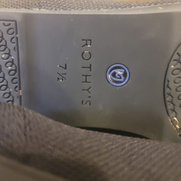 Rothy's Black Round Toe Flats size 7.5 - Picture 6 of 10